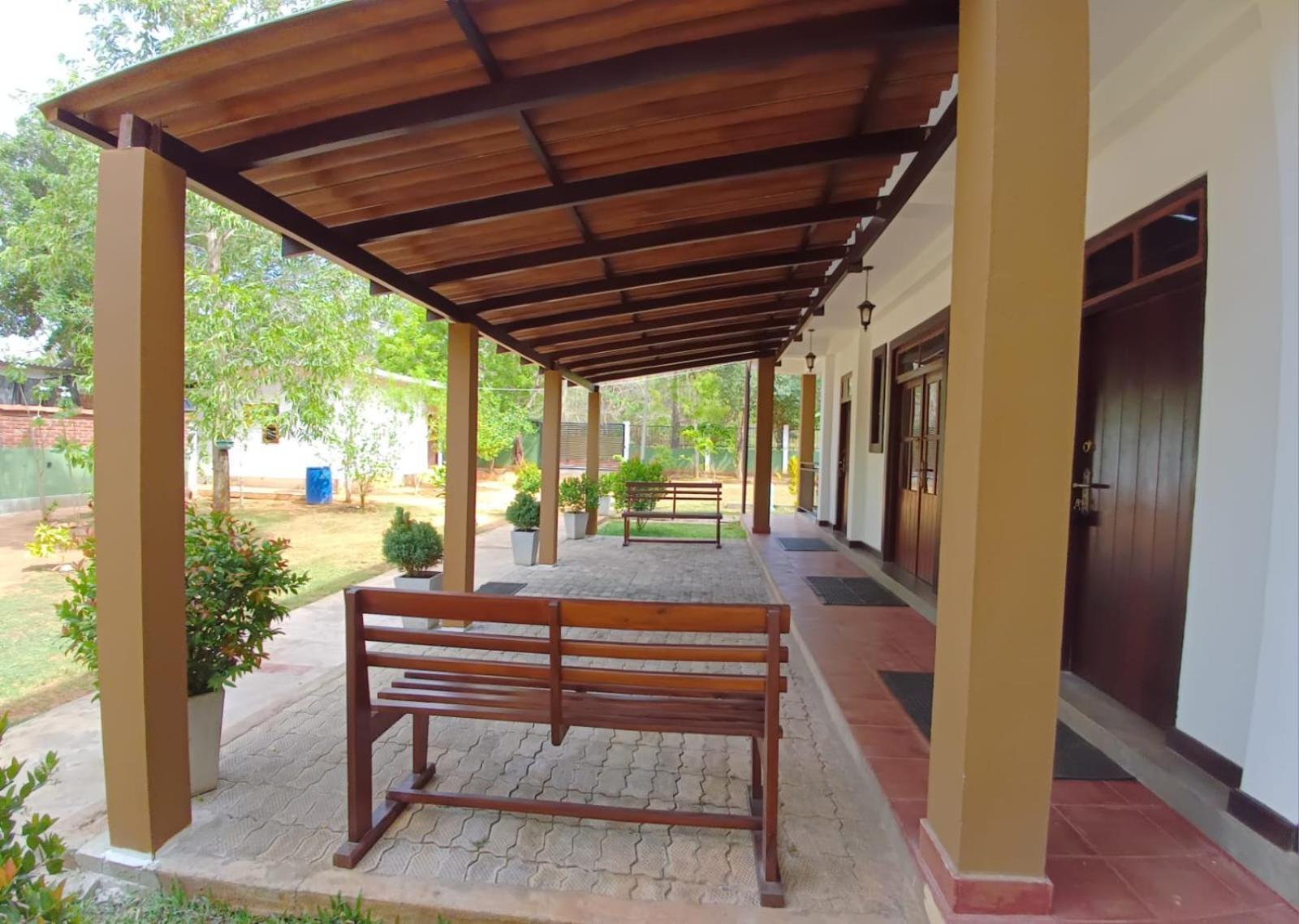 Forest Edge Villa Anuradhapura Eksteriør bilde