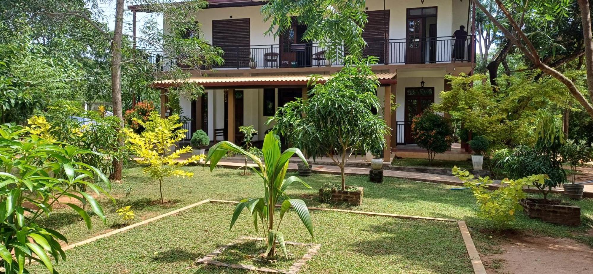Forest Edge Villa Anuradhapura Eksteriør bilde